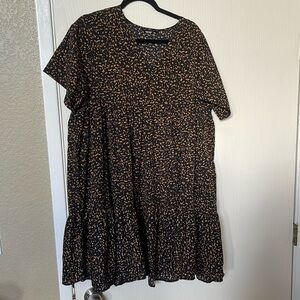 SHEIN plus Vneck black and orange speckled dress